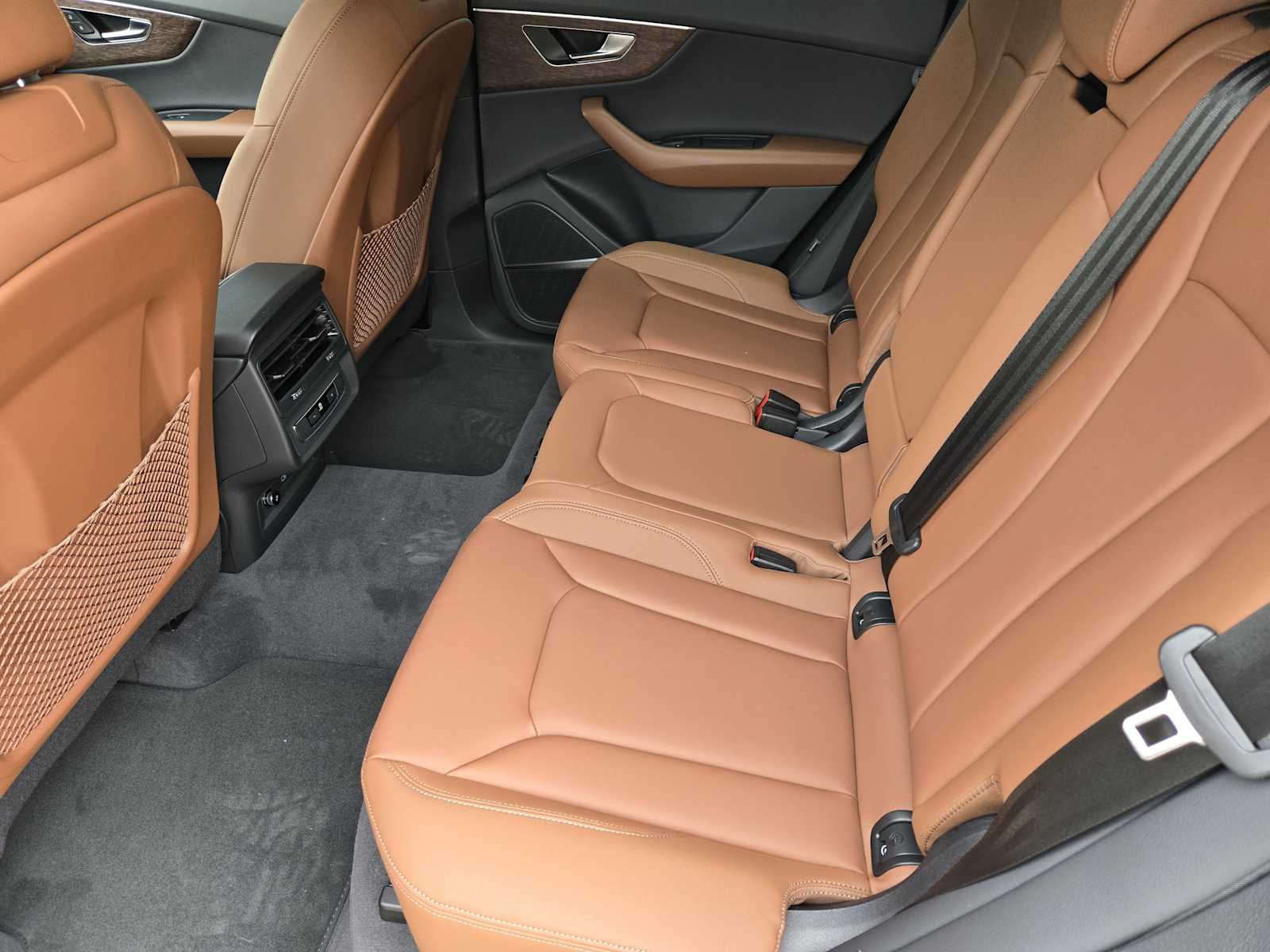 New 2026 SATELLITE SILVE Audi Premium image 19