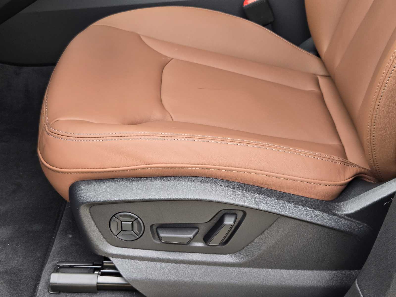 New 2026 SATELLITE SILVE Audi Premium image 15