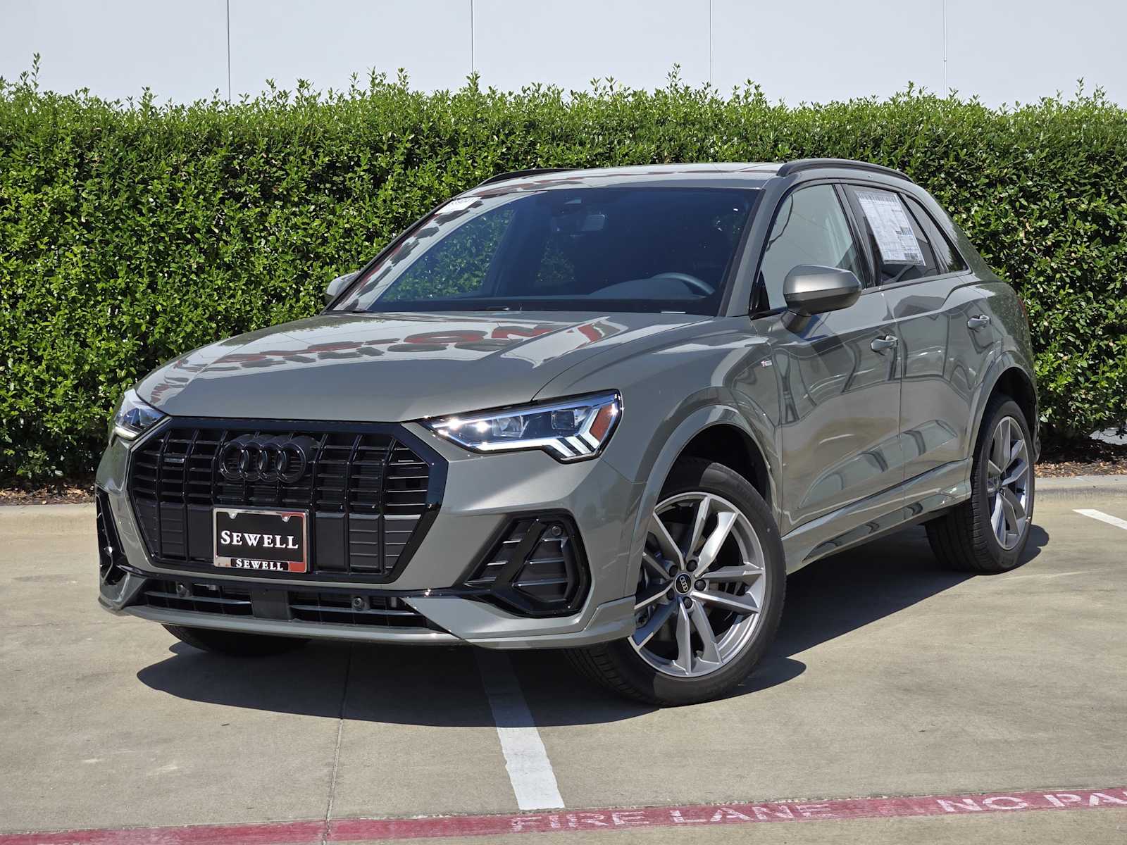 2025 Audi Q3 S Line Premium's photo