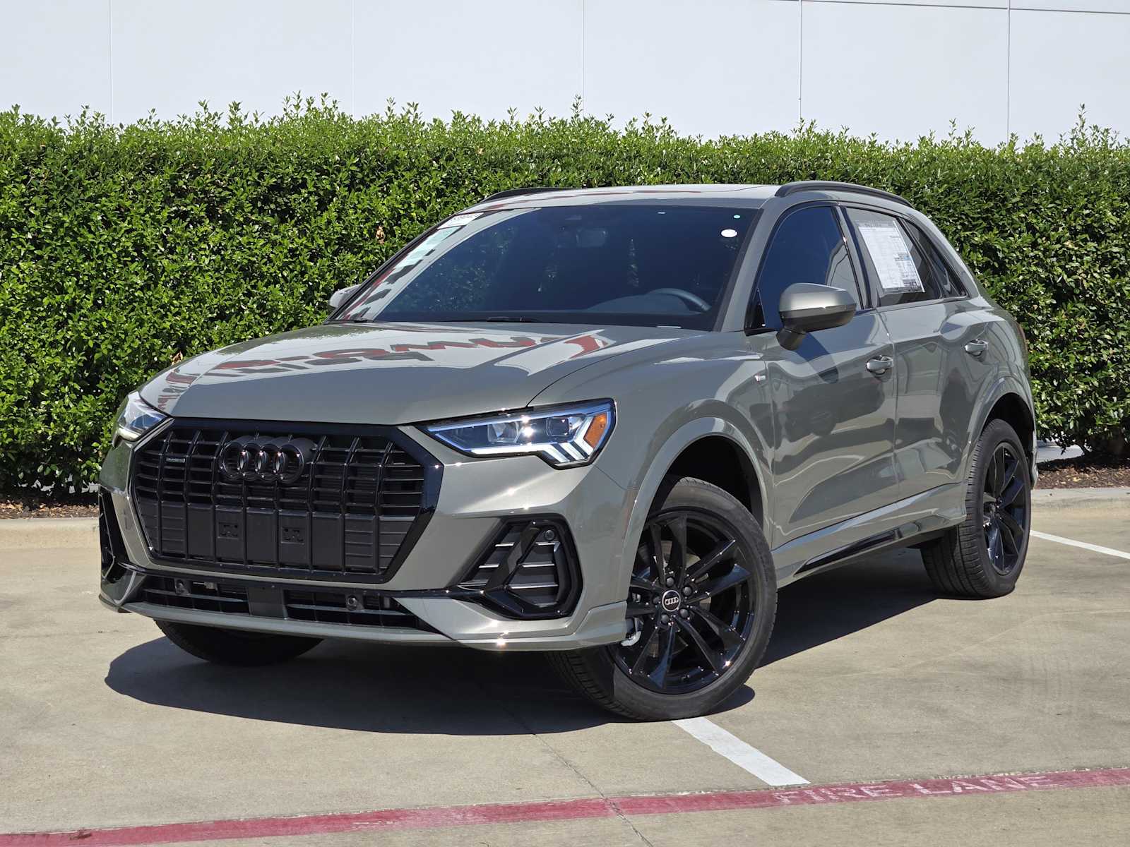 2025 Audi Q3 S Line Premium's photo
