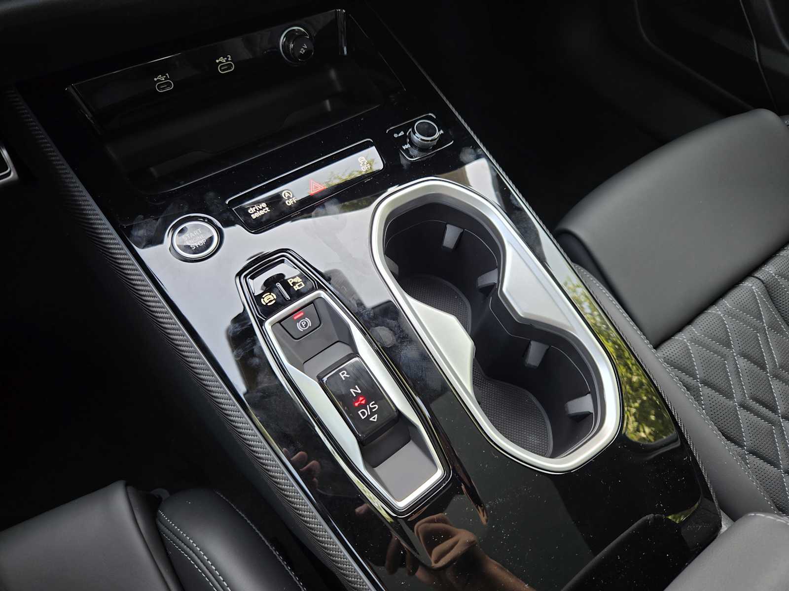 New 2026 MYTHOS BLACK Audi Prestige image 12