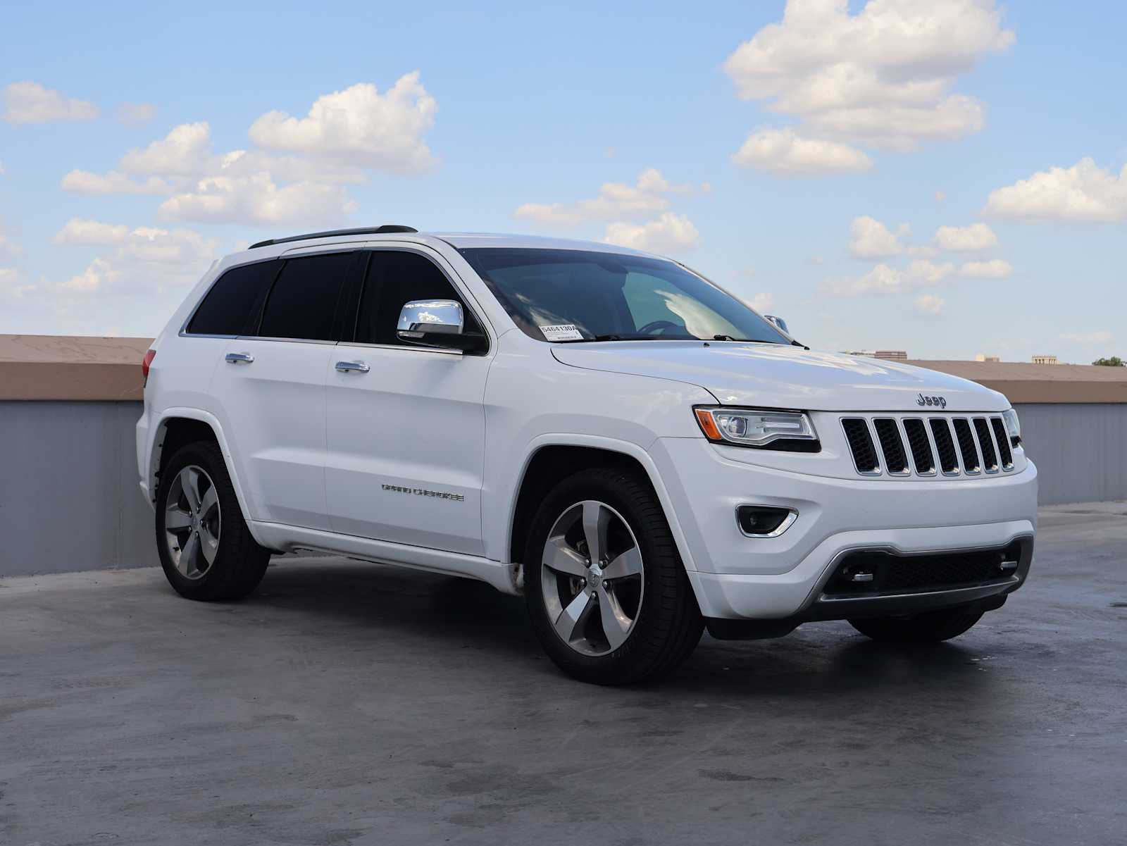Used 2015 Bright White Clearcoat Jeep Overland image 4