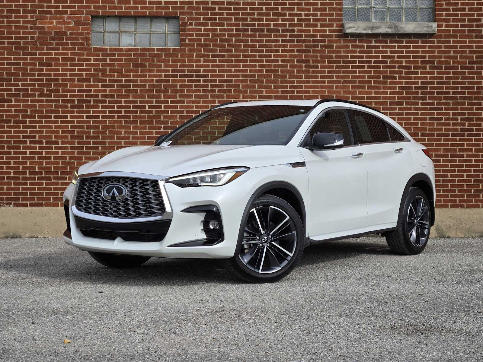 2023 INFINITI QX55 Essential's photo