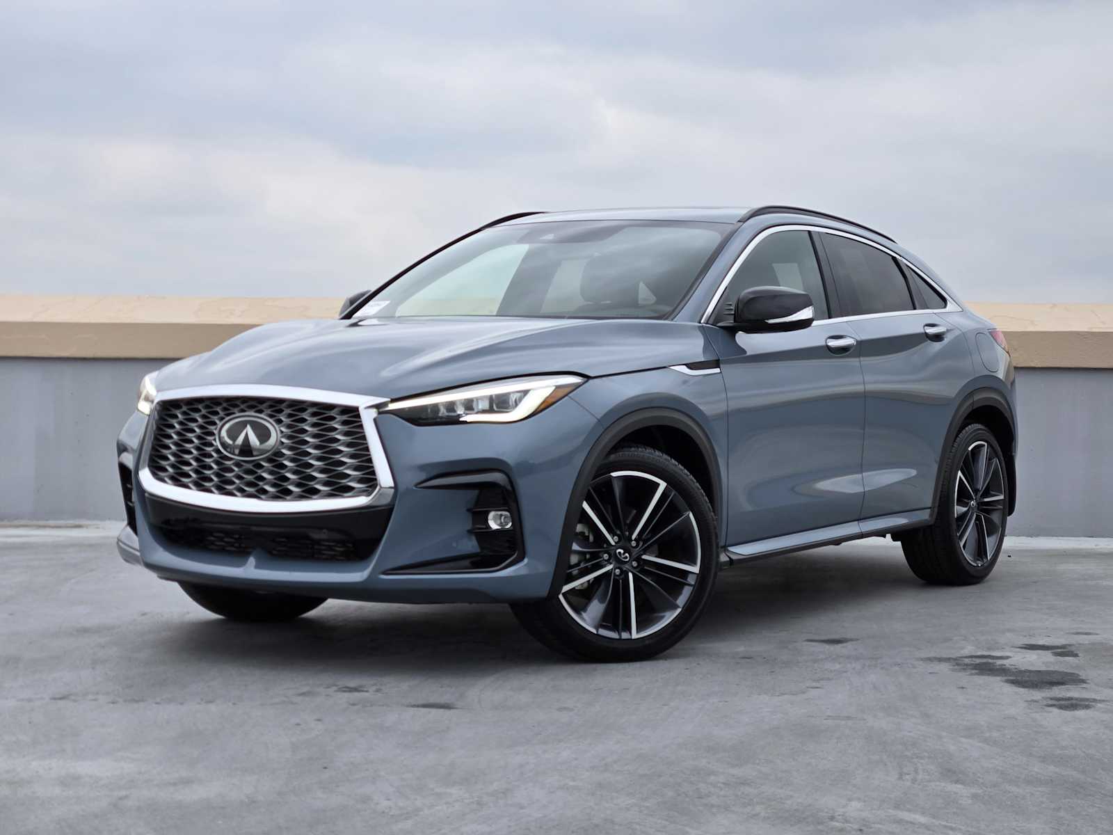 2025 INFINITI QX55 Essential's photo