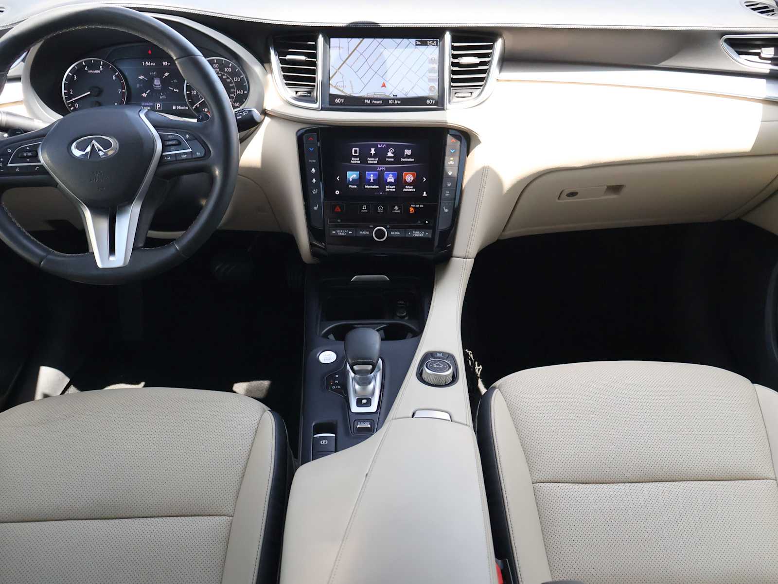 Used 2019 Majestic White INFINITI ESSENTIAL image 26