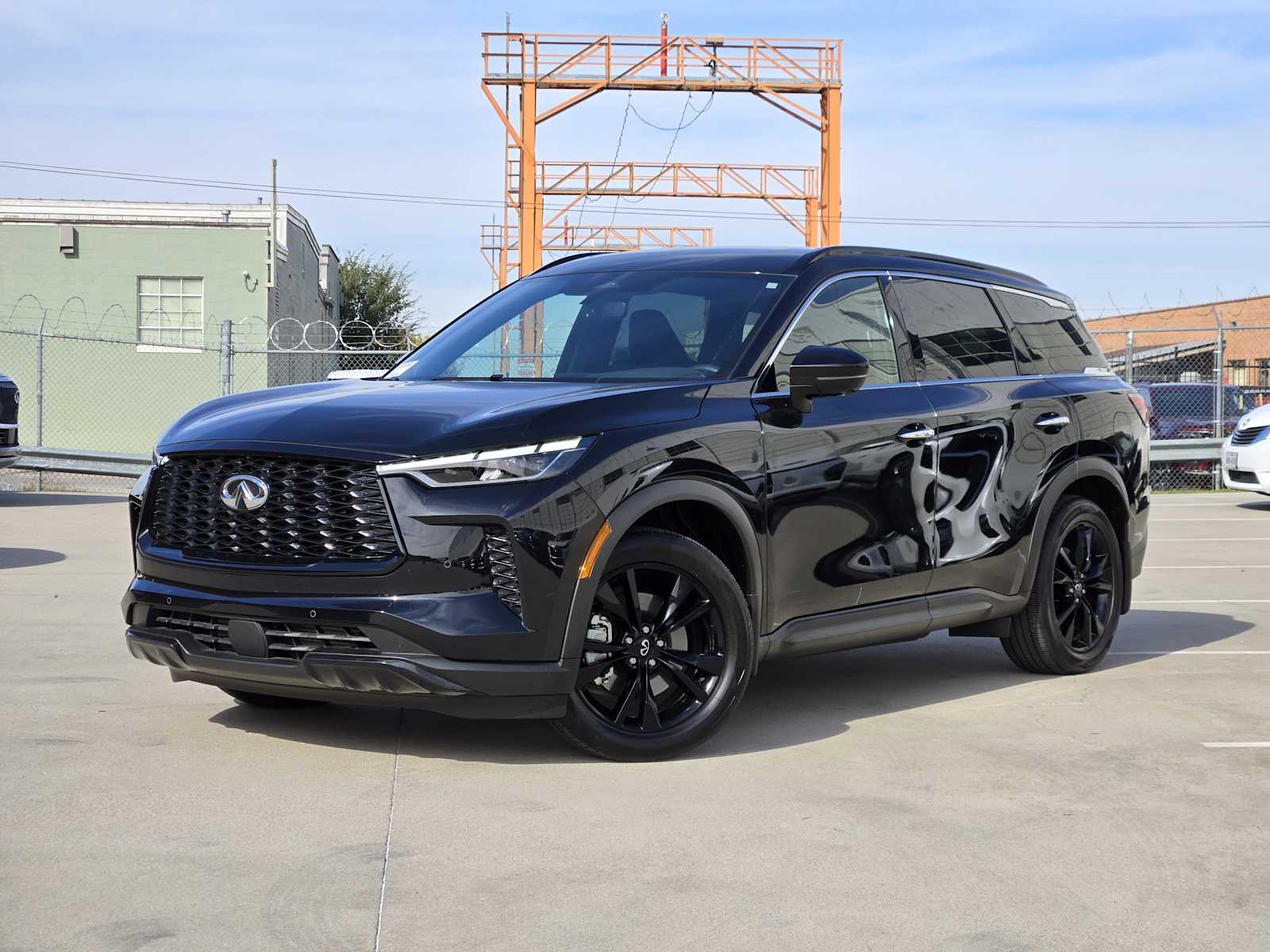 2025 INFINITI QX60 LUXE's photo