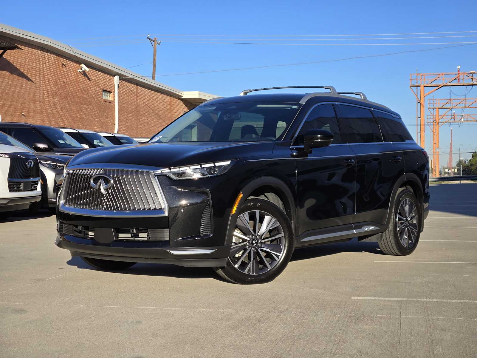 2026 INFINITI QX60 LUXE's photo