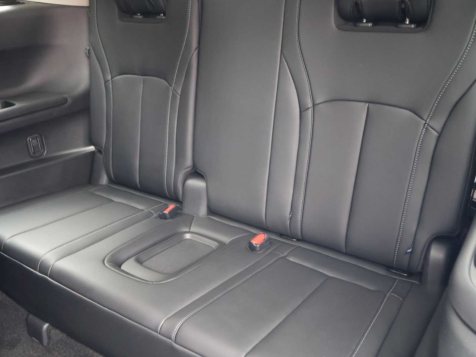 Certified Used 2026 Harbor Gray INFINITI LUXE image 25