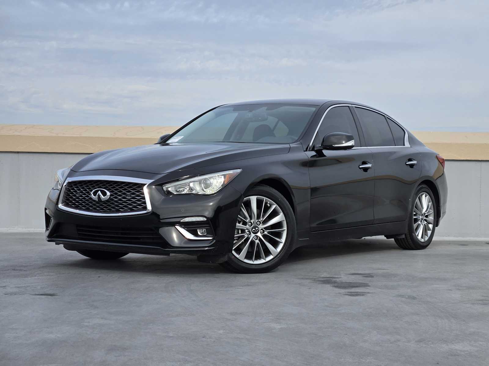 2024 INFINITI Q50 LUXE