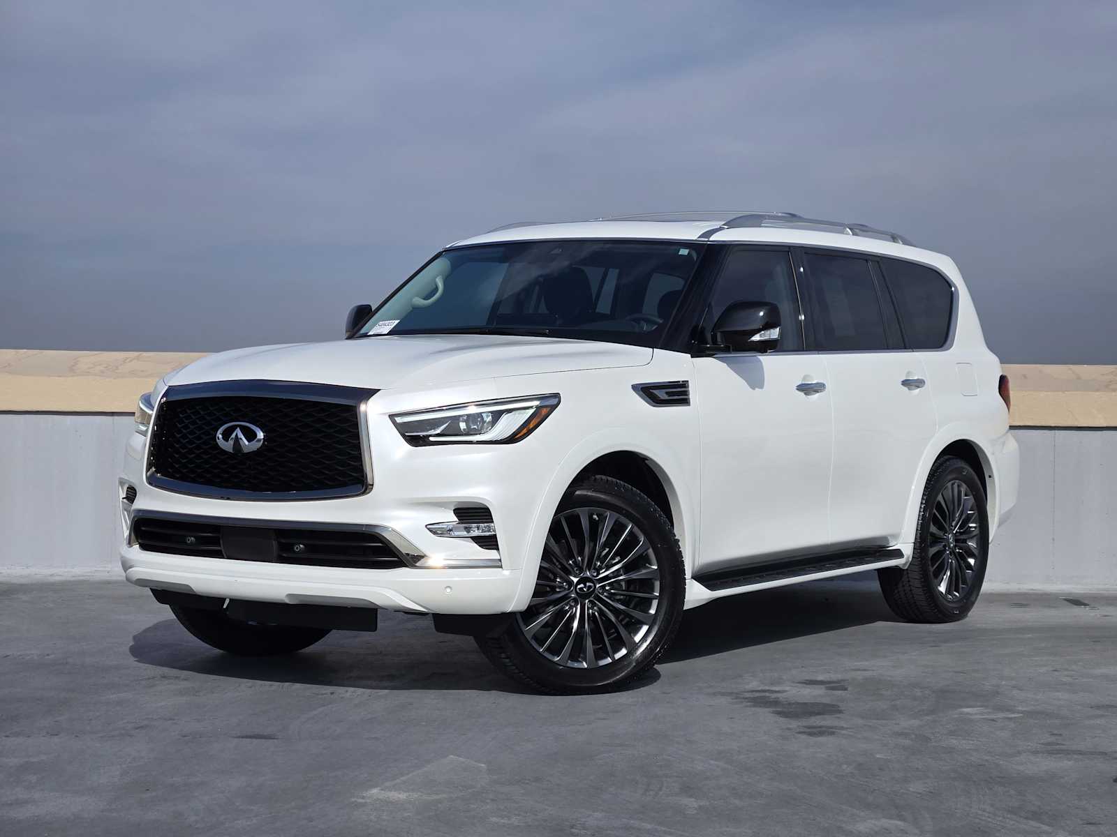2024 INFINITI QX80 PREMIUM SELECT 4WD's photo