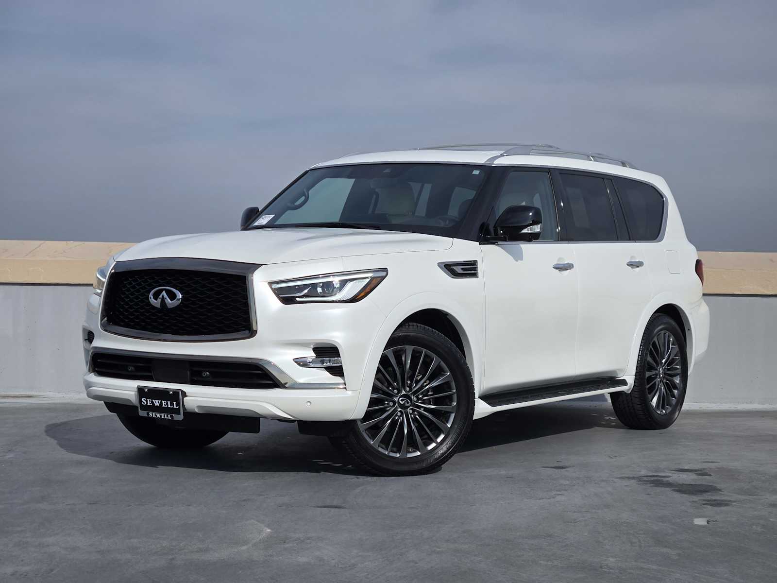 2024 INFINITI QX80 Sensory 4WD's photo