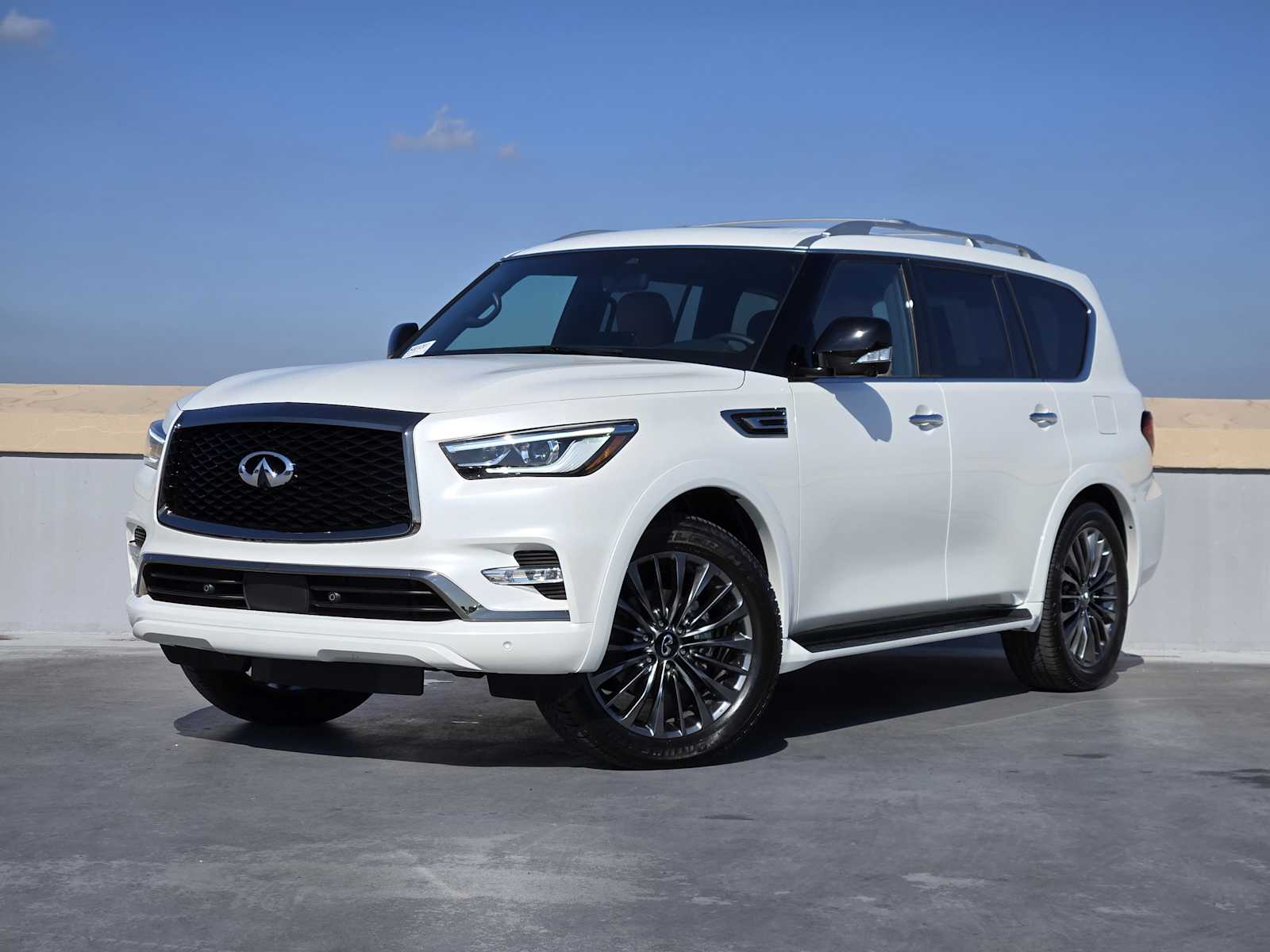 2024 INFINITI QX80 Sensory 4WD