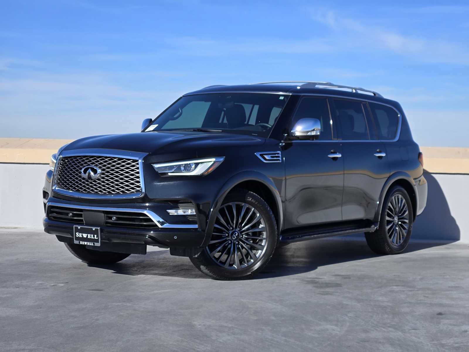 2024 INFINITI QX80 Sensory 4WD's photo