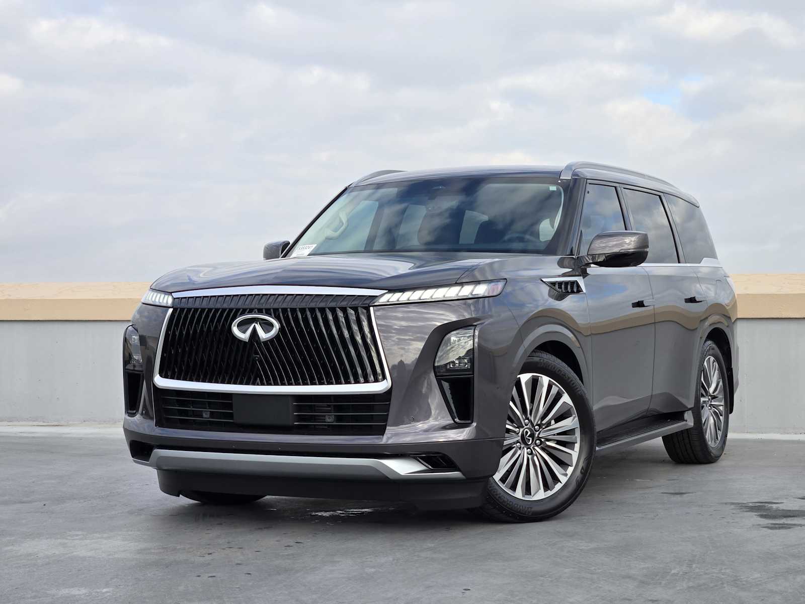 2026 INFINITI QX80 Luxe's photo