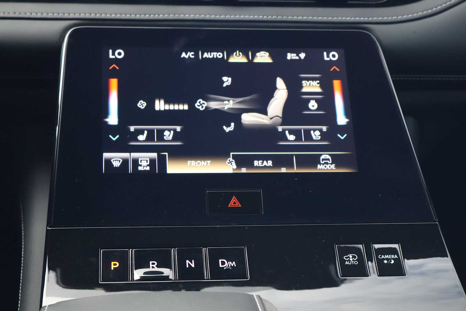 Certified Used 2025 Radiant White INFINITI LUXE image 21