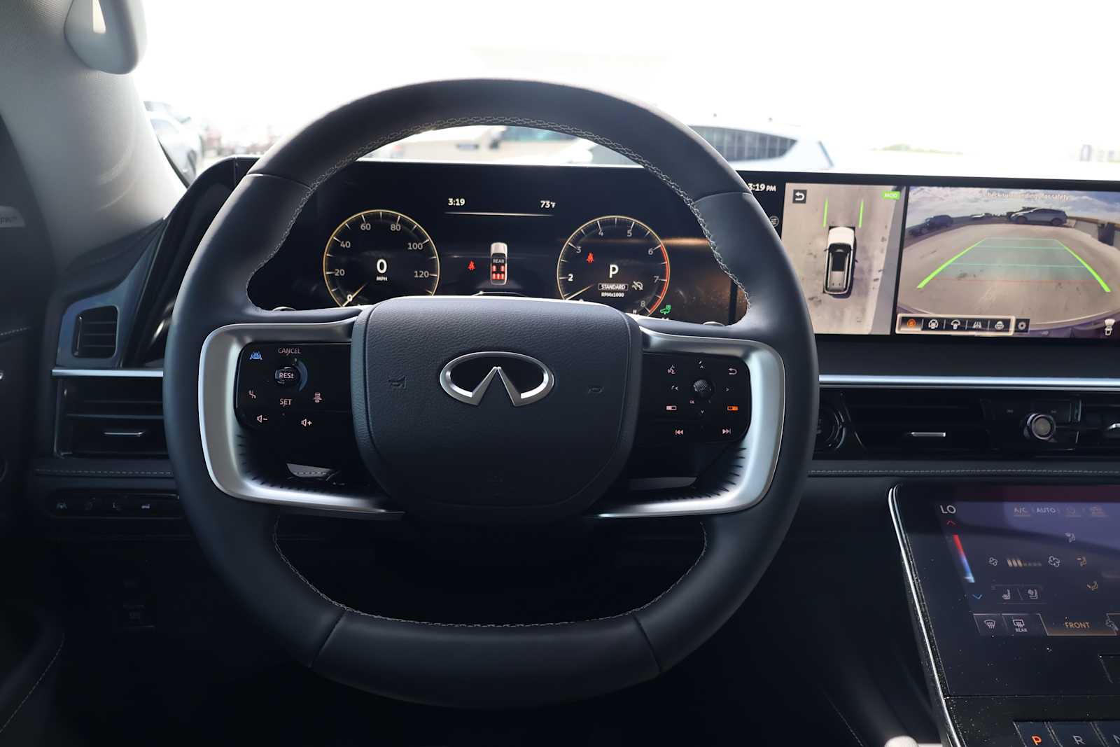 Certified Used 2025 Radiant White INFINITI LUXE image 16
