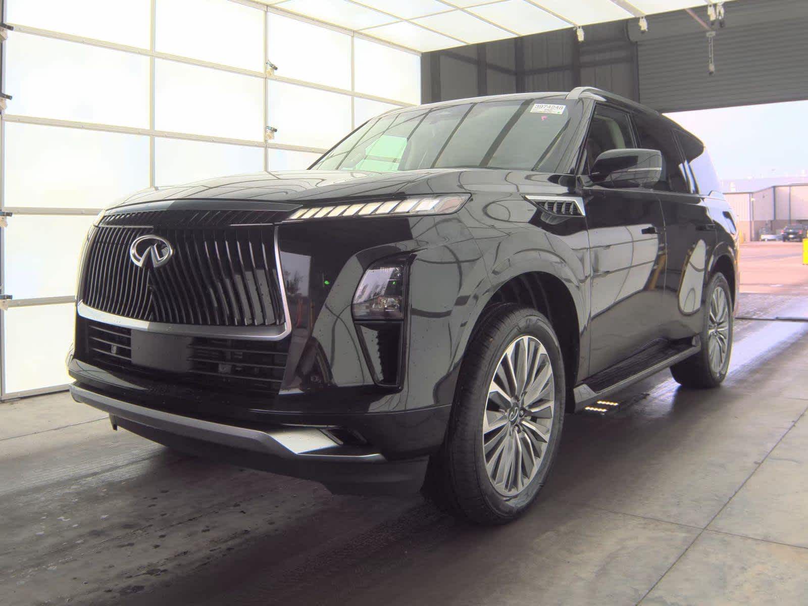 2025 INFINITI QX80 Sensory 4WD's photo