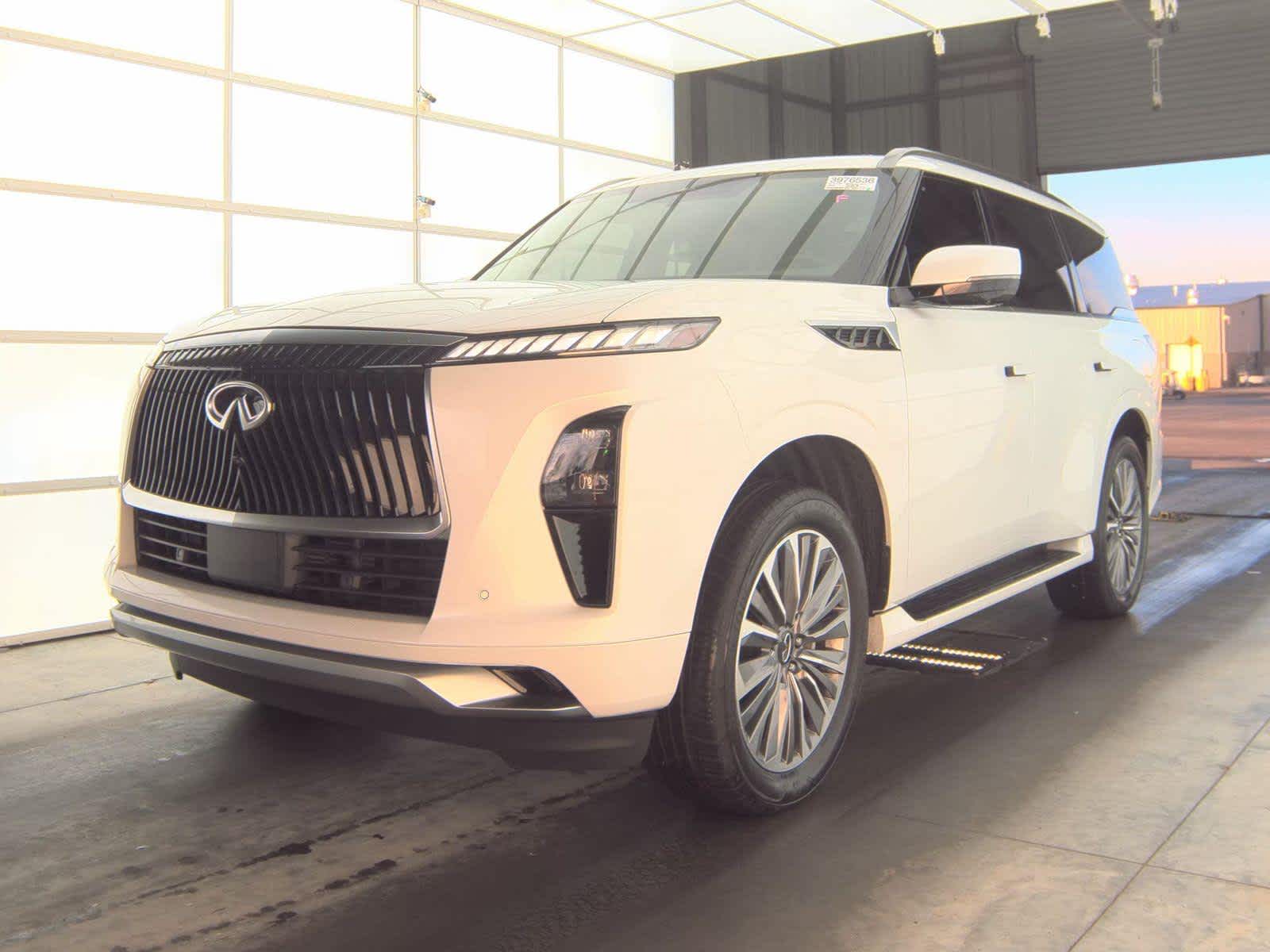 2025 INFINITI QX80 Sensory 4WD's photo