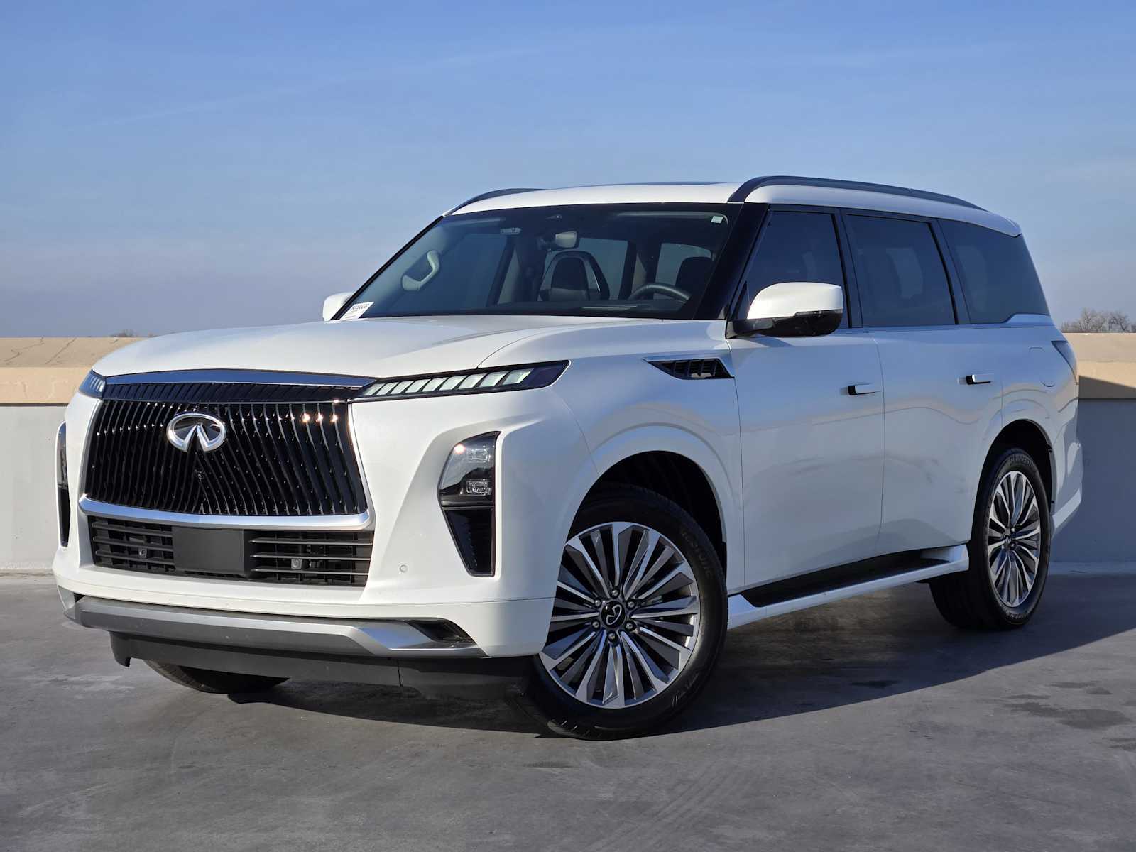 2025 INFINITI QX80 Sensory 4WD's photo