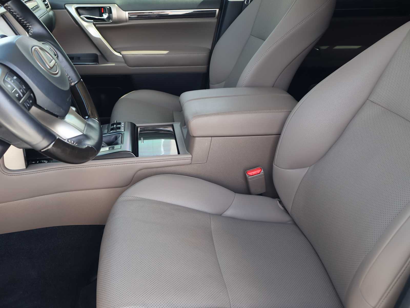 Used 2020 Starfire Pearl Lexus Premium image 12