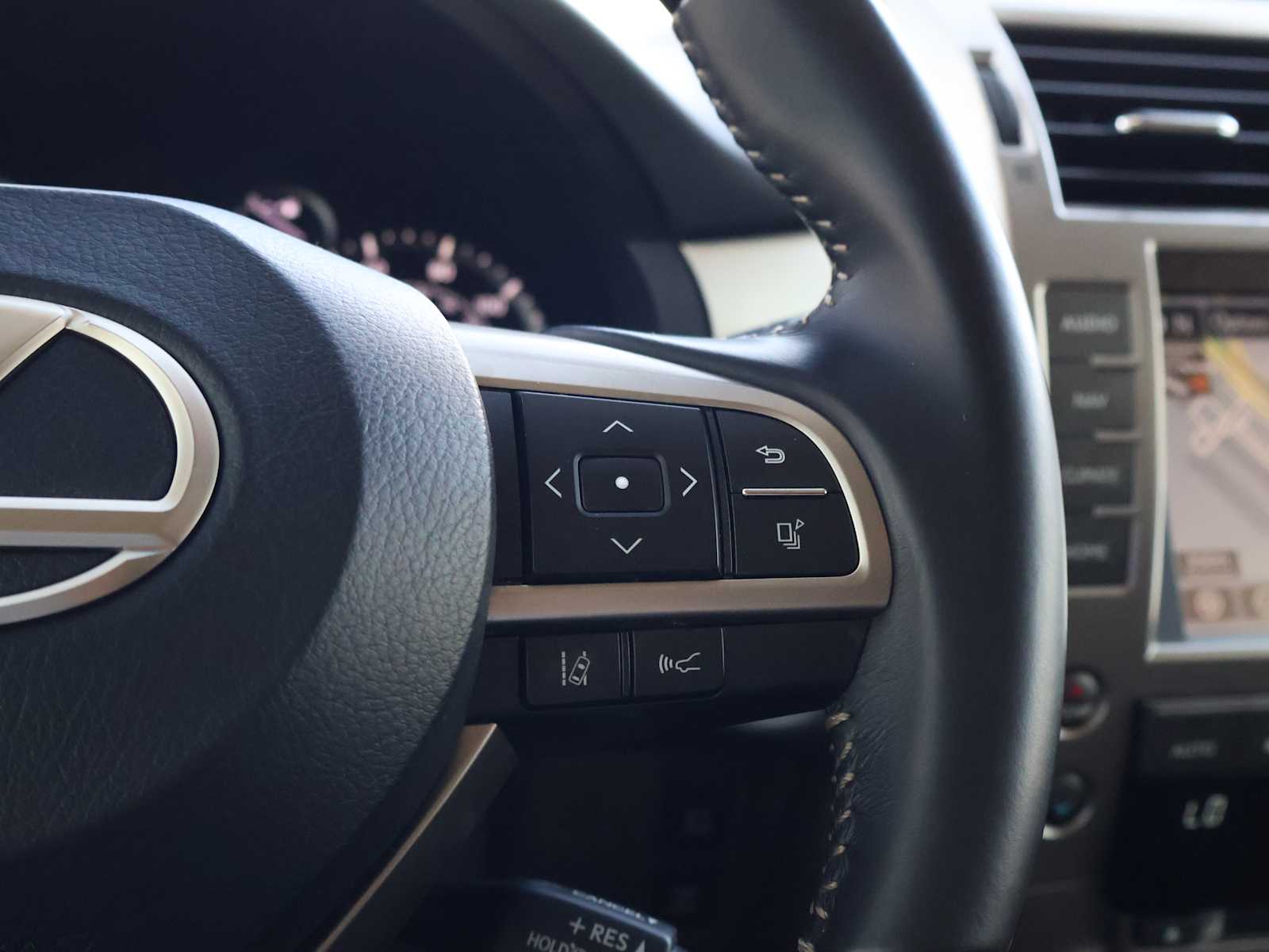 Used 2020 Starfire Pearl Lexus Premium image 26