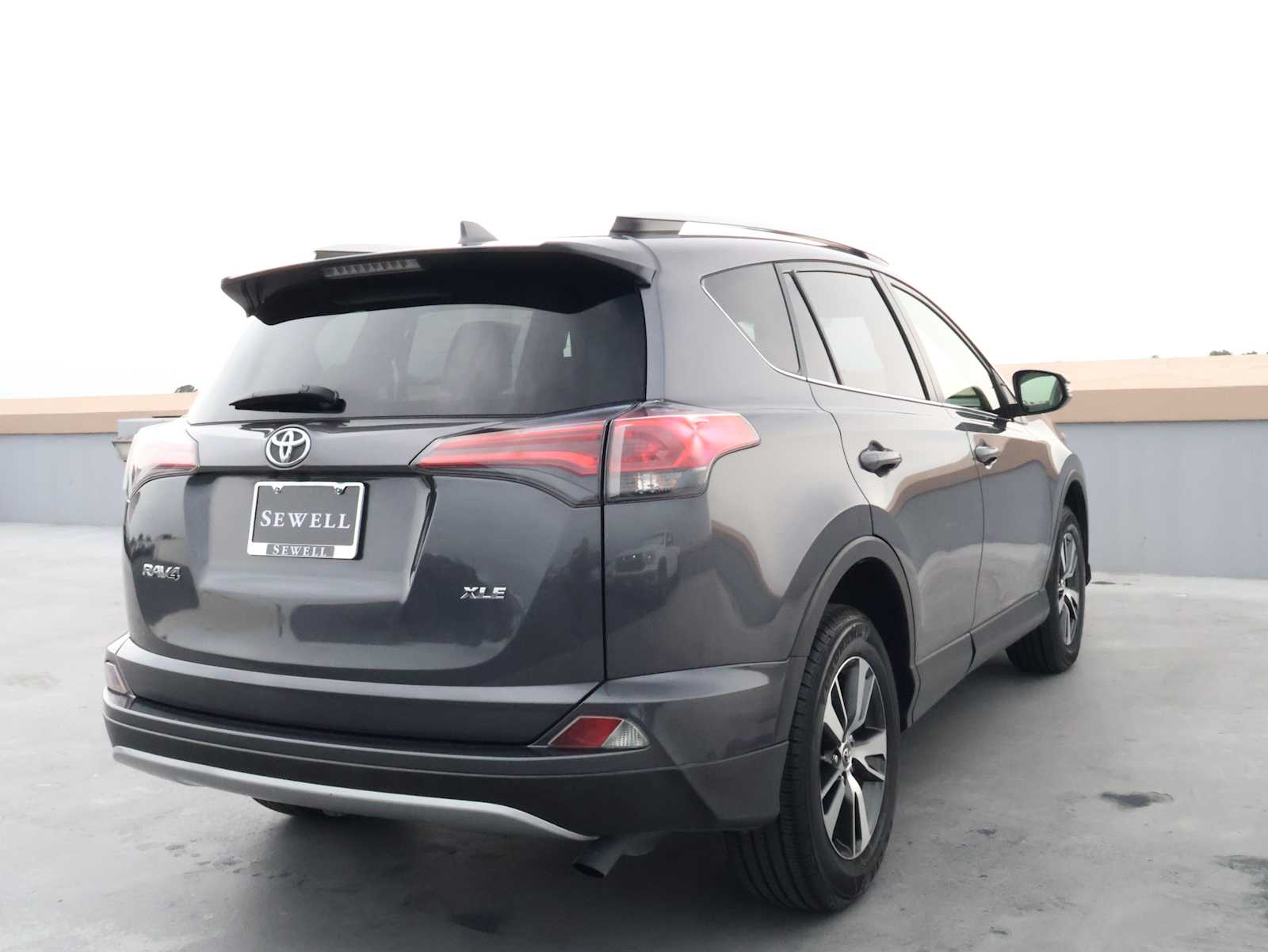 Used 2018 Magnetic Gray Metallic Toyota XLE image 7