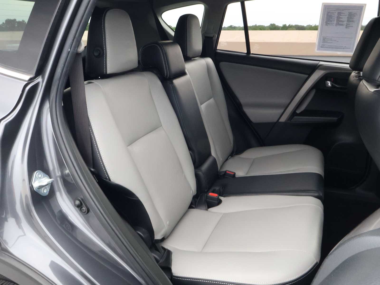 Used 2018 Magnetic Gray Metallic Toyota XLE image 14