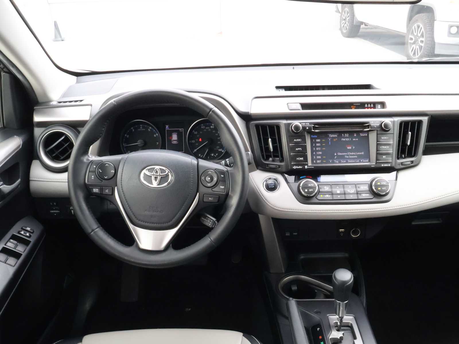 Used 2018 Magnetic Gray Metallic Toyota XLE image 16