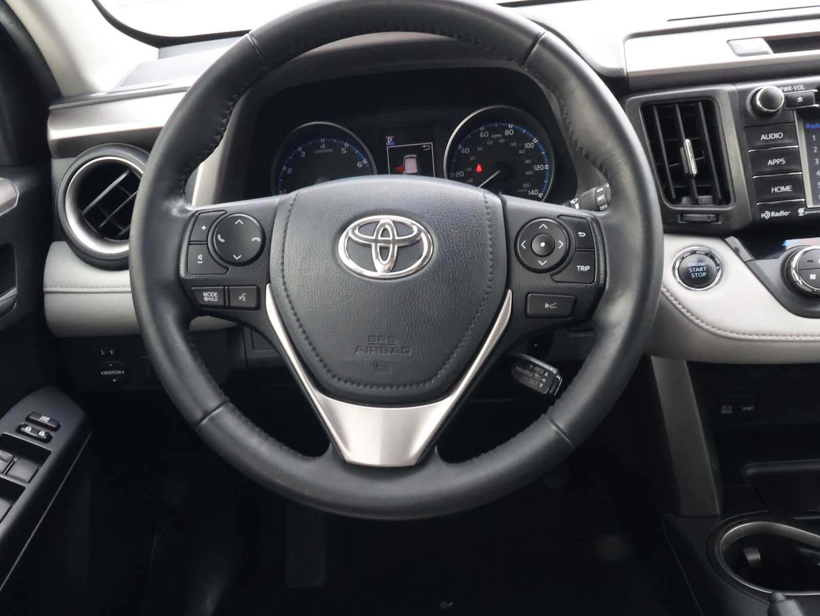 Used 2018 Magnetic Gray Metallic Toyota XLE image 18