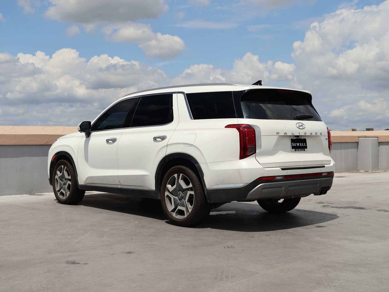 Used 2024 Hyper White Hyundai Limited image 9