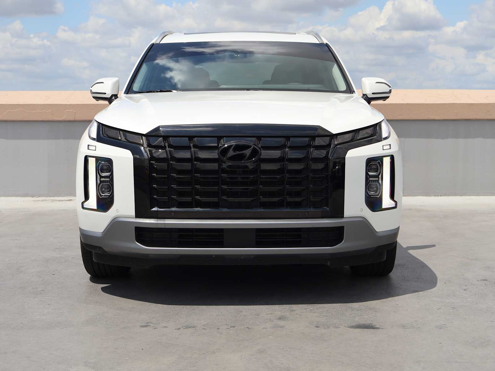 Used 2024 Hyper White Hyundai Limited image 2