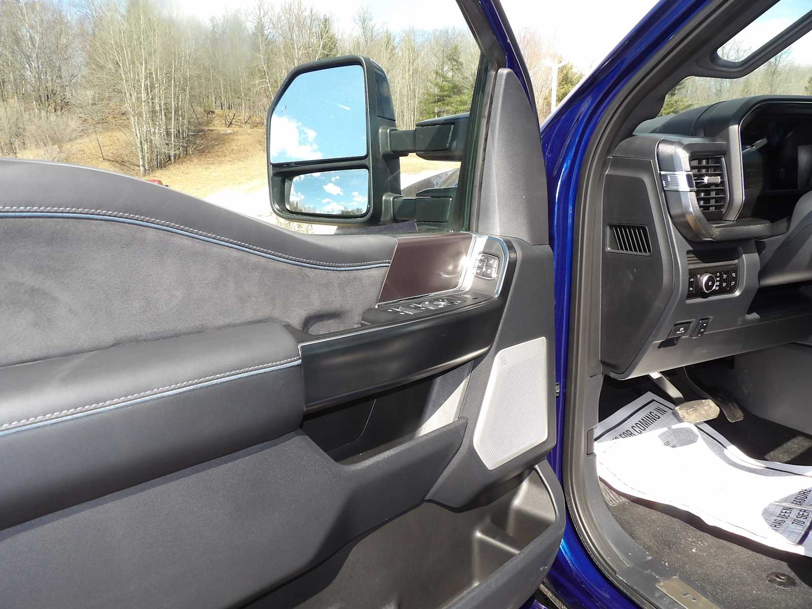 Argon Blue Metallic 2026 Ford F-350 Super Duty Platinum Crew Cab 4WD Pickup Truck Four-Wheel Drive Automatic