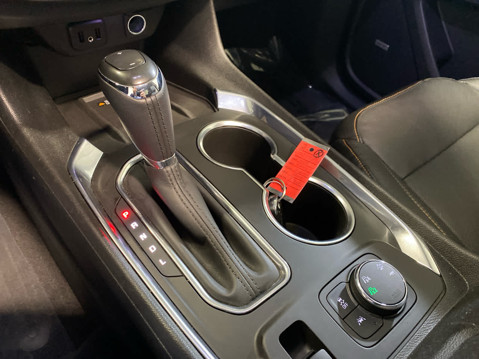 View vehicle photo 4