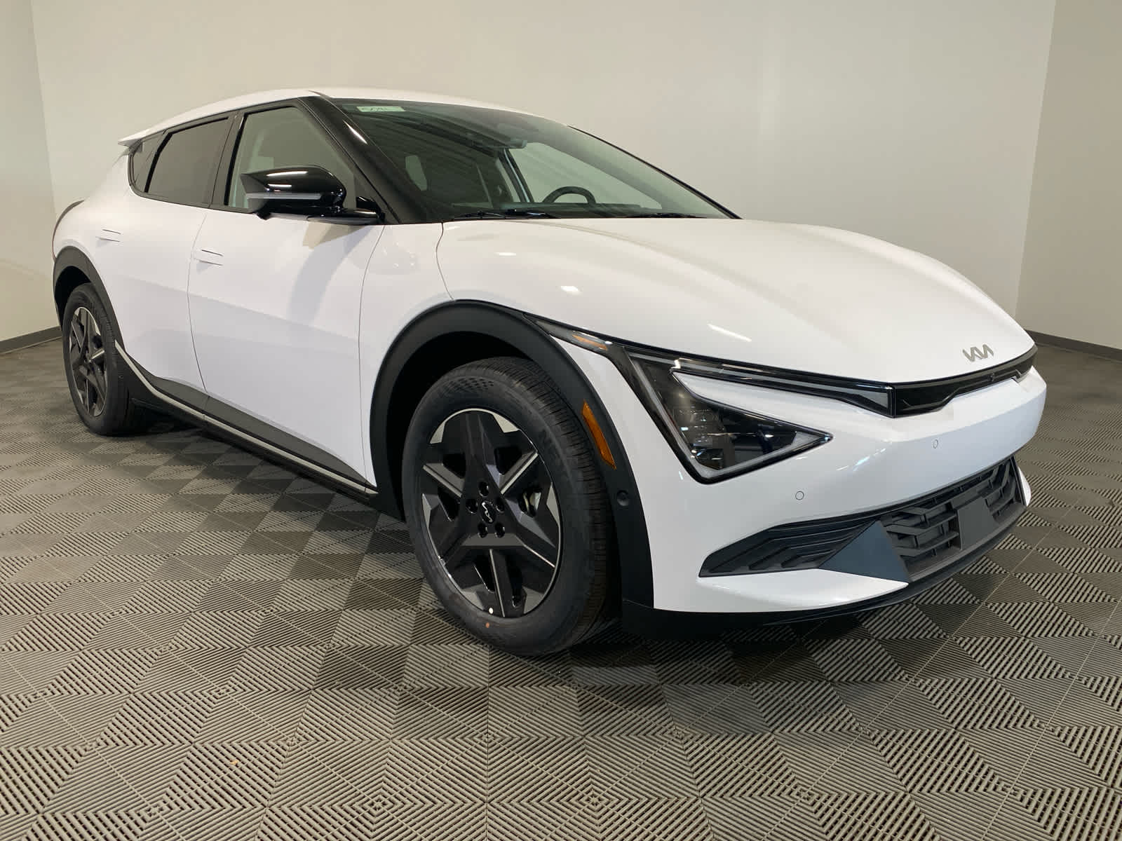 Glacier White Pearl 2025 Kia EV6 Light Long Range AWD SUV / Crossover All-Wheel Drive 1-Speed Automatic