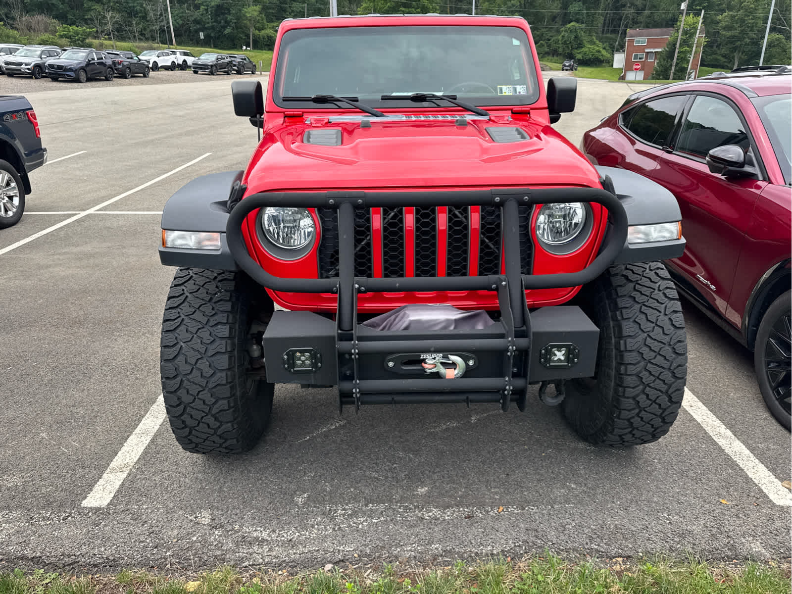 View vehicle photo 2