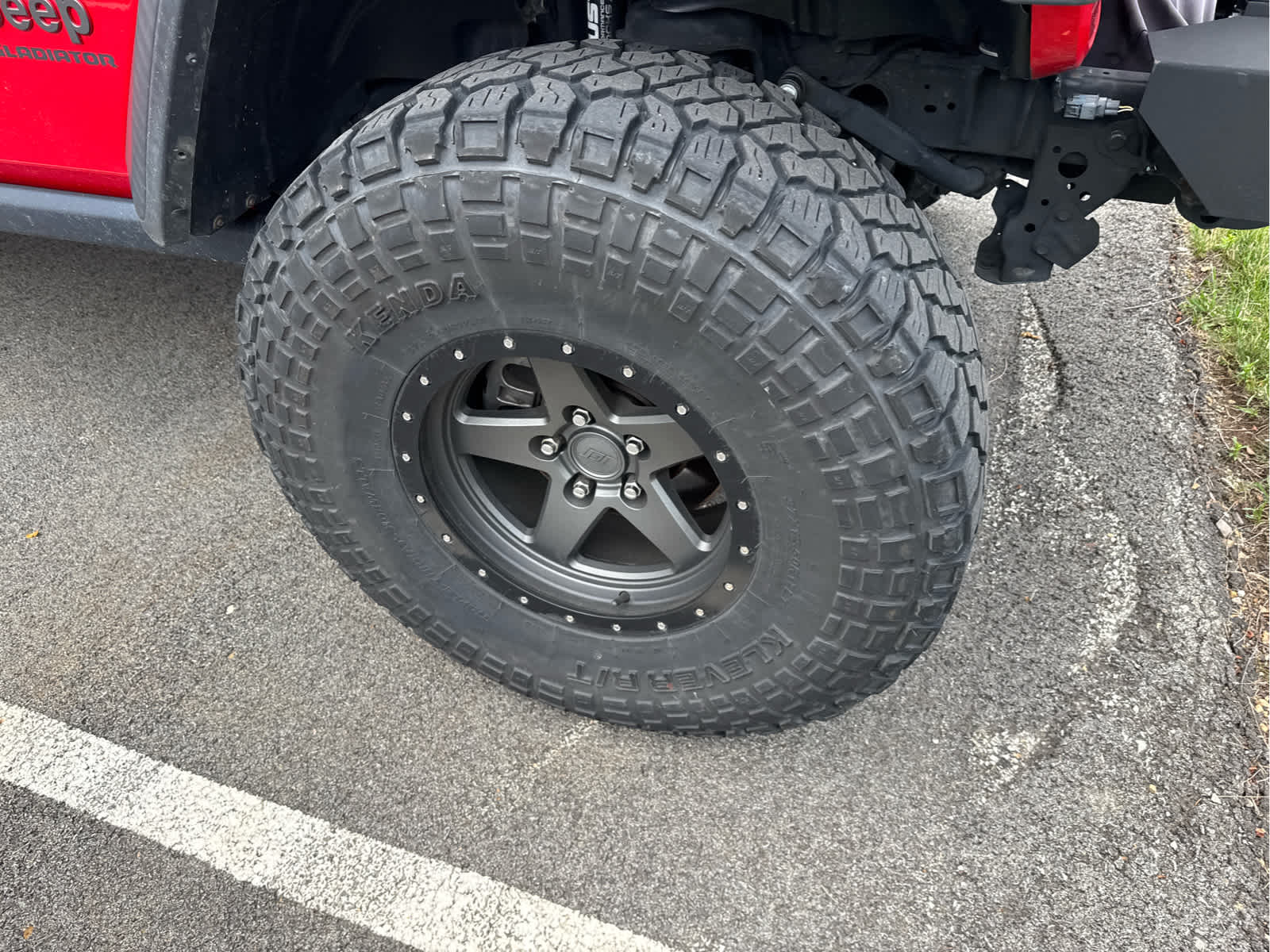 View vehicle photo 4