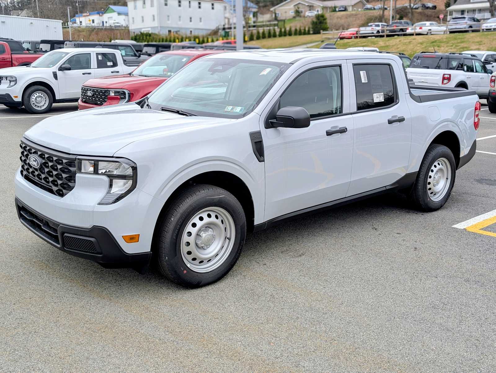 2025 Ford Maverick XL SuperCrew FWD