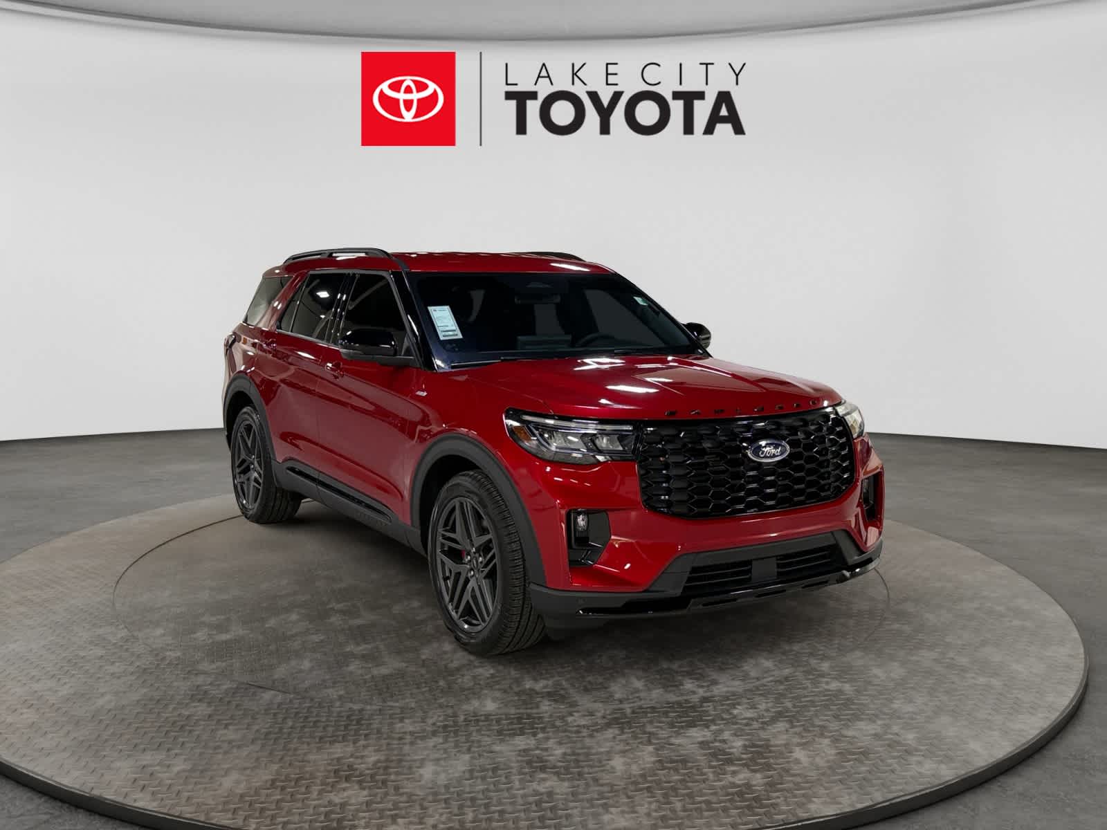 2026 Ford Explorer ST-LINE - Photo 13