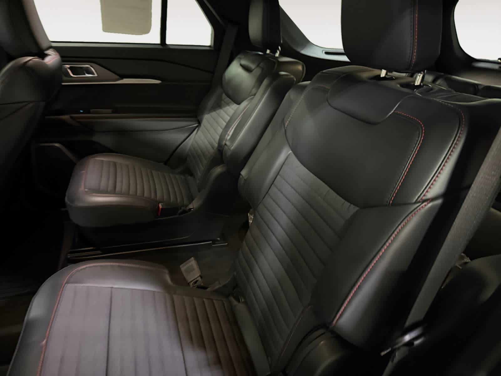 2026 Ford Explorer ST-LINE - Photo 20