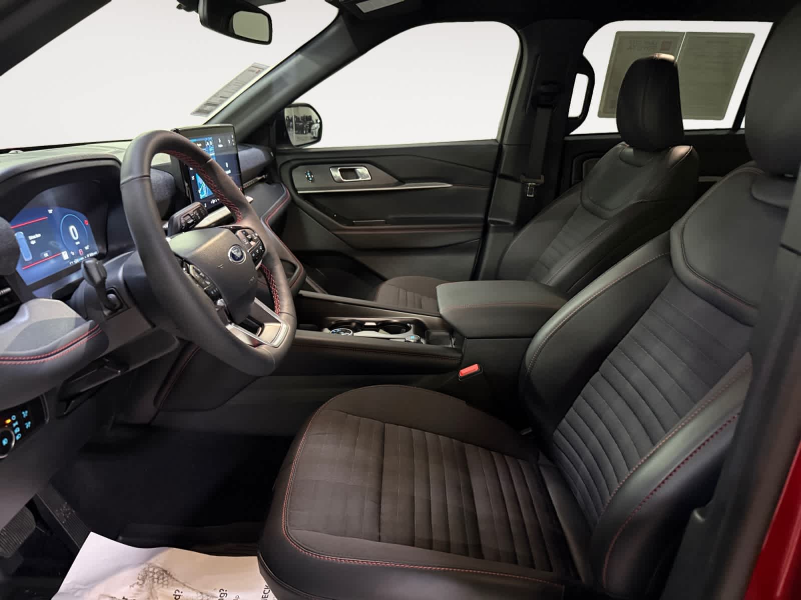 2026 Ford Explorer ST-LINE - Photo 15