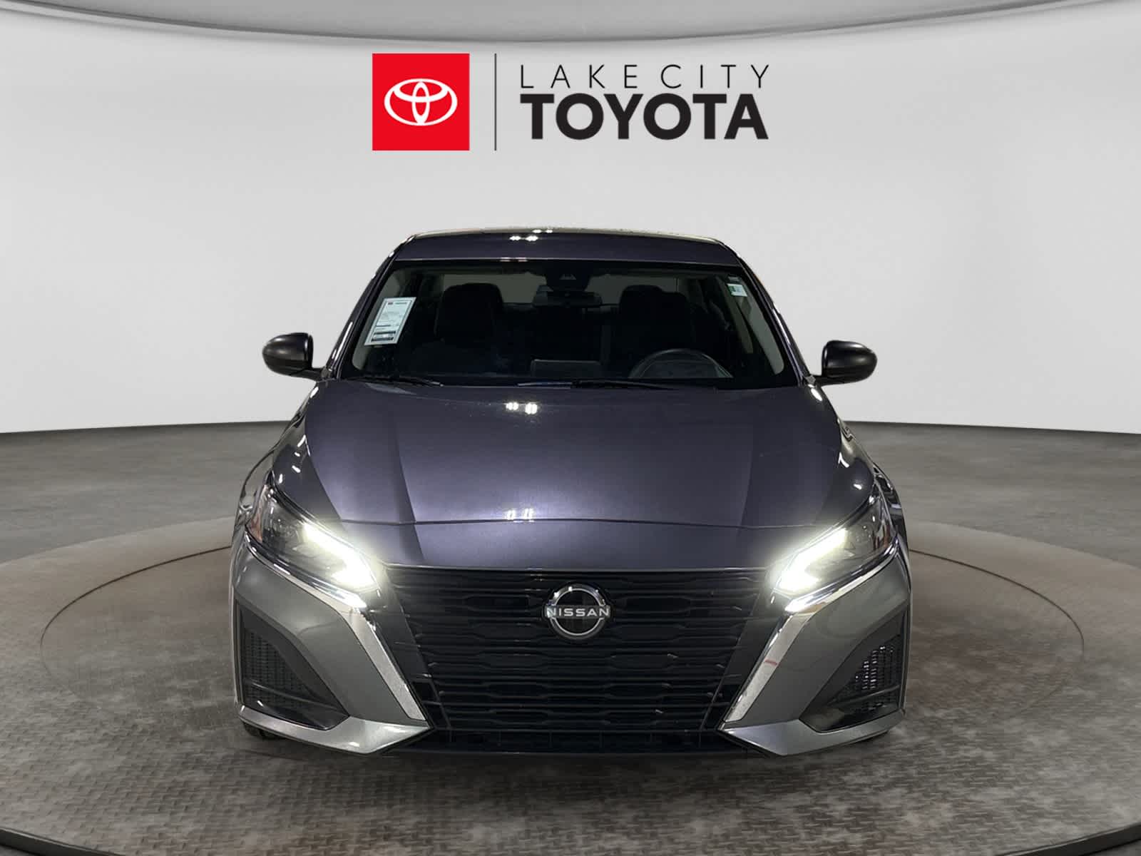 Used 2025 Nissan Altima Sedan