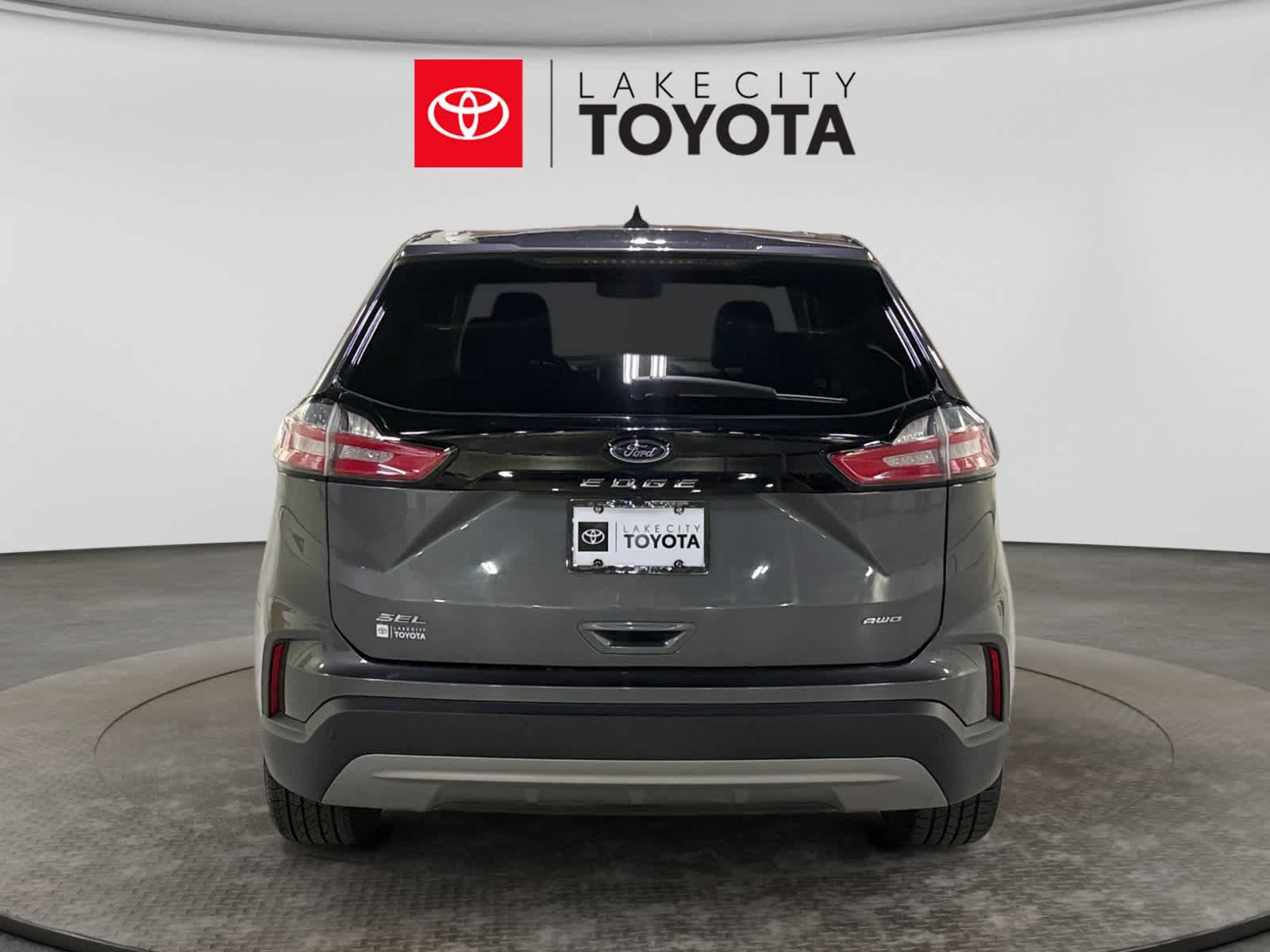 Used 2024 Ford Edge SUV