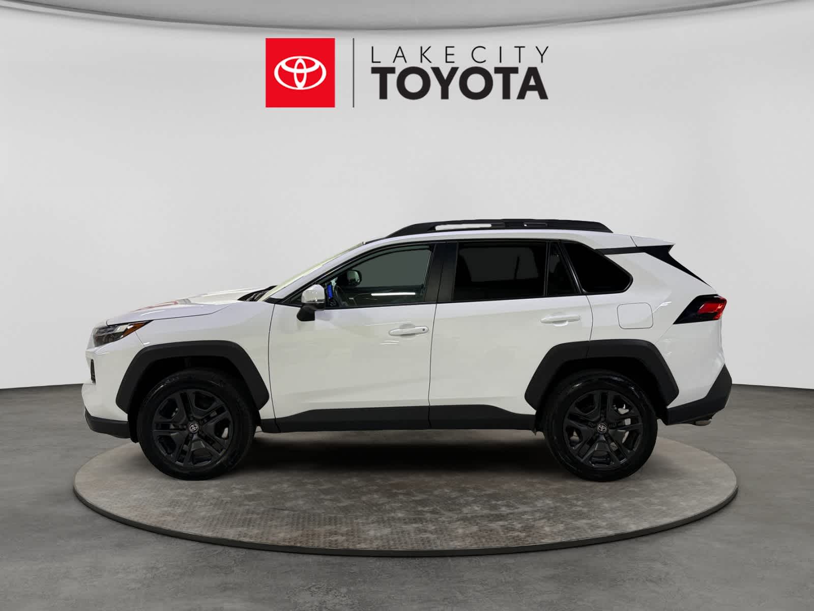 Used 2024 Toyota RAV4 SUV