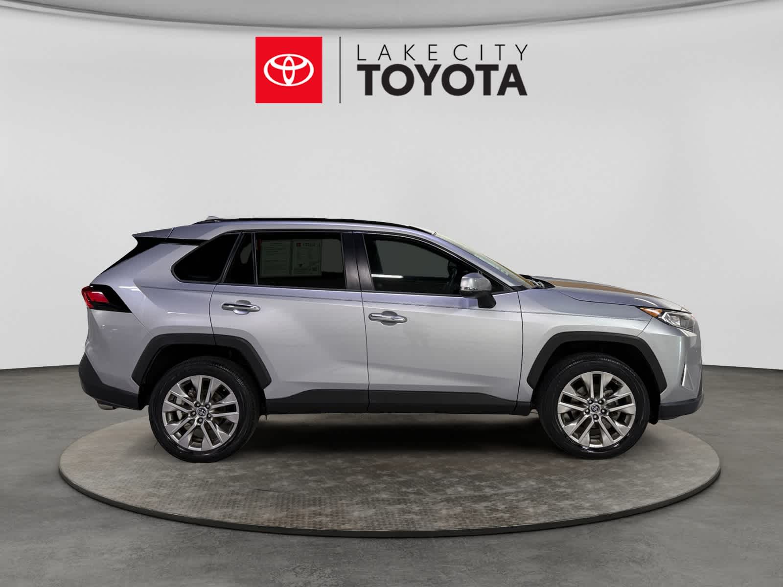 Used 2019 Toyota RAV4 SUV