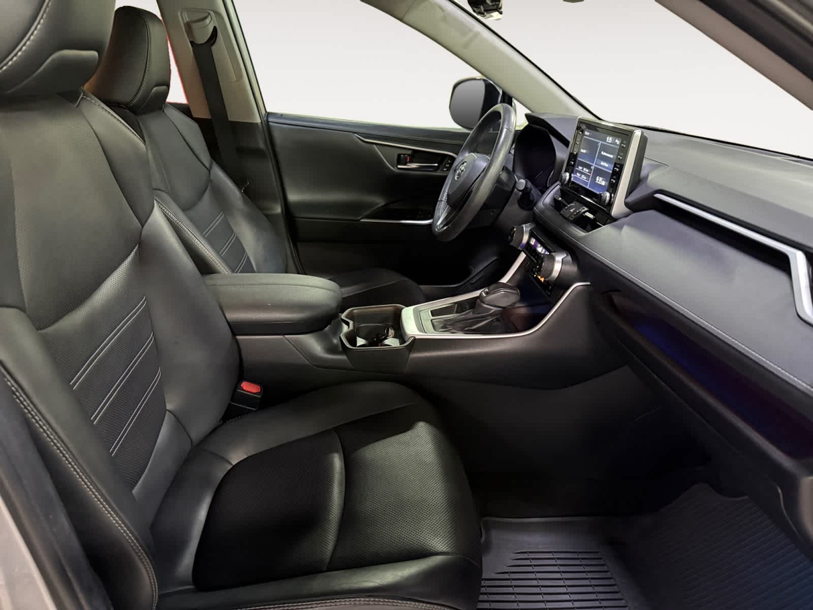 Used 2019 Toyota RAV4 SUV