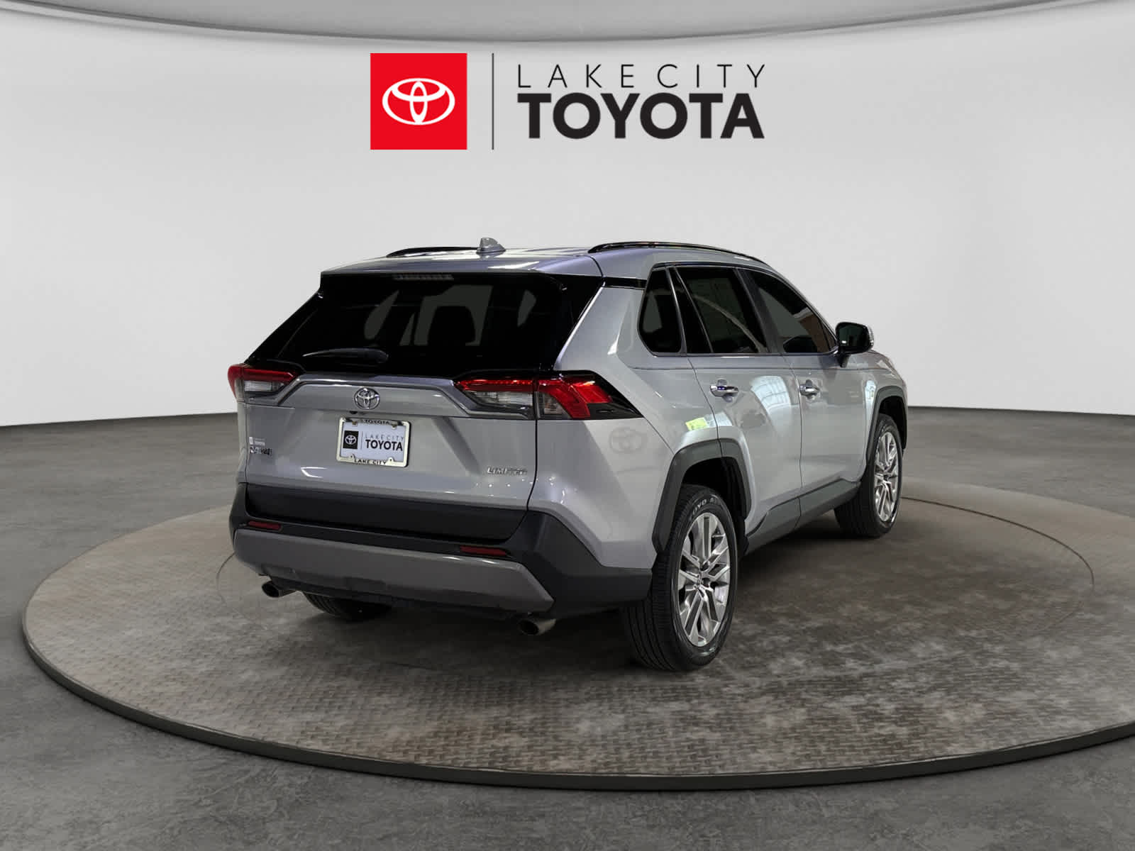 Used 2019 Toyota RAV4 SUV