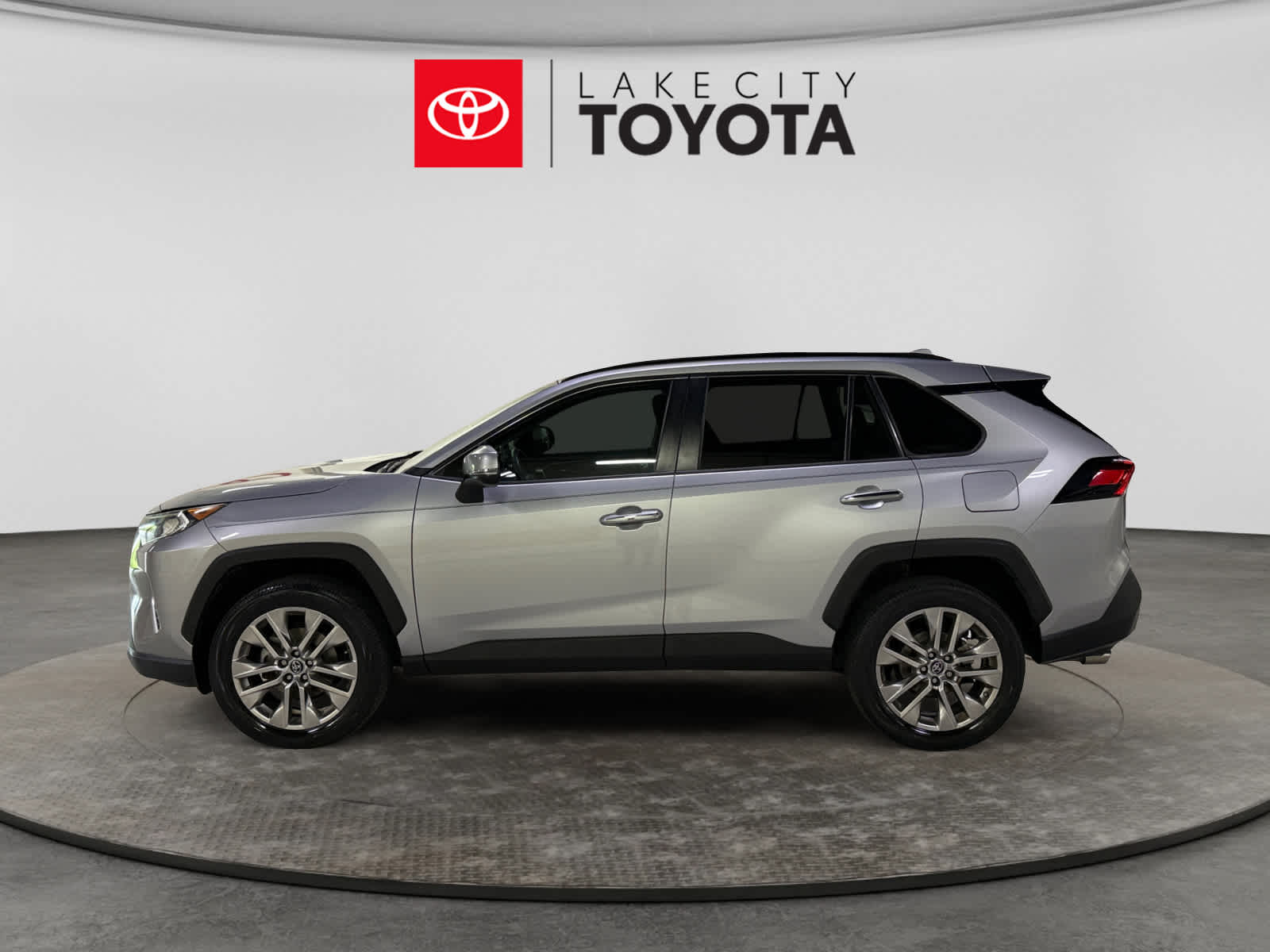 Used 2019 Toyota RAV4 SUV