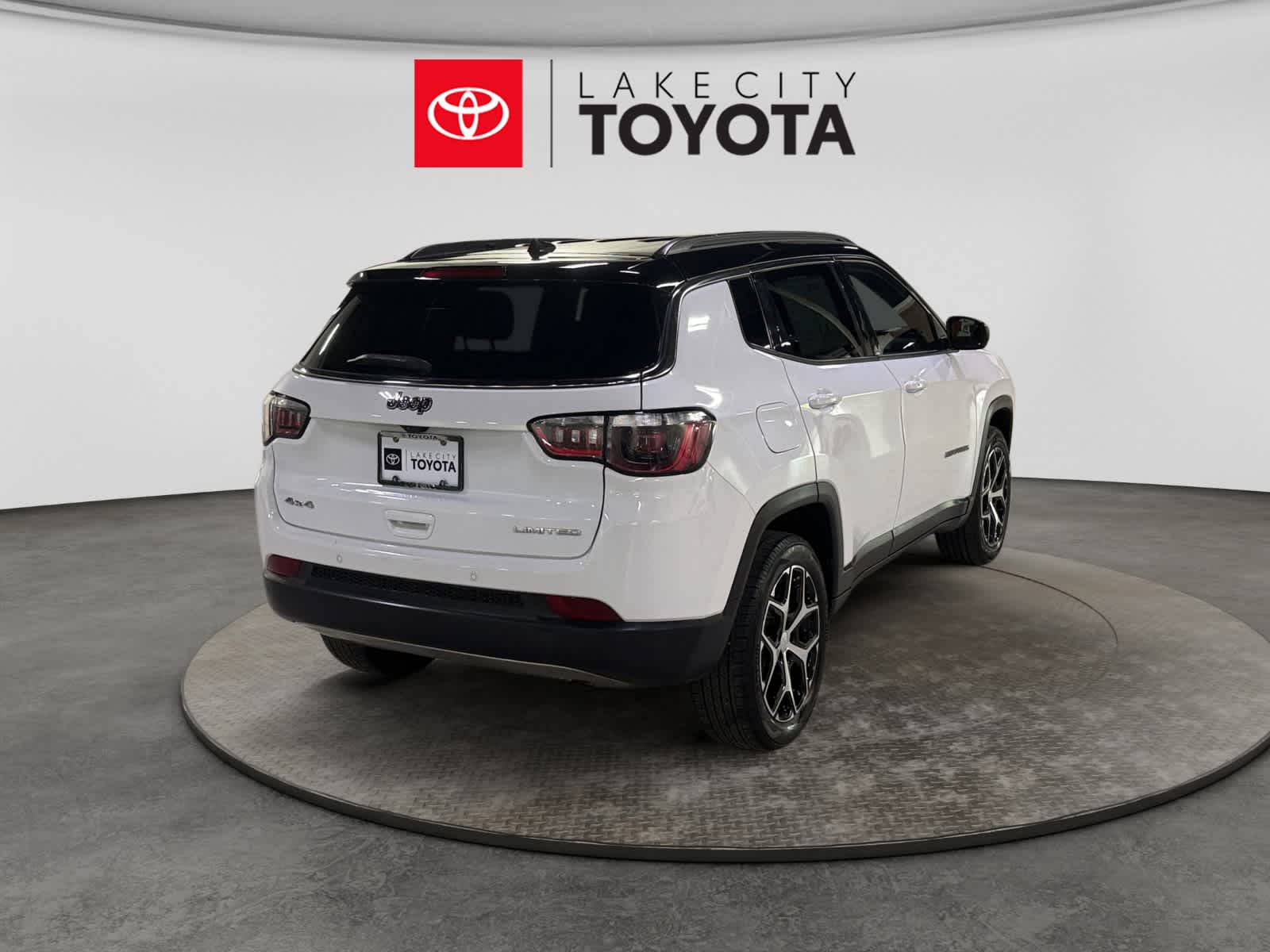 Used 2024 Jeep Compass SUV
