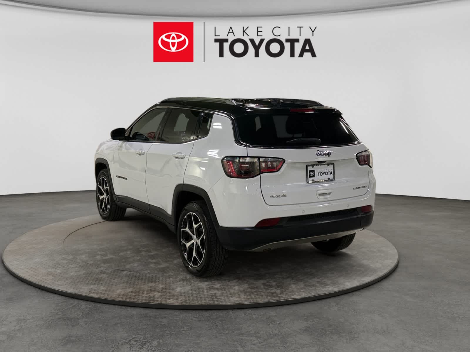 Used 2024 Jeep Compass SUV