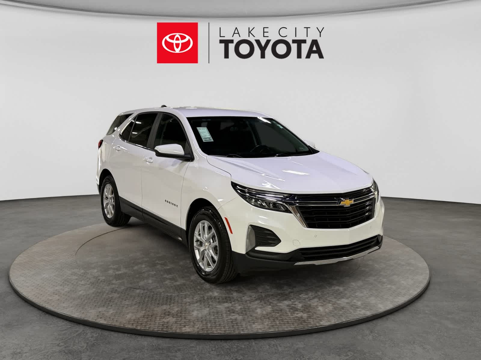 Used 2024 Chevrolet Equinox SUV